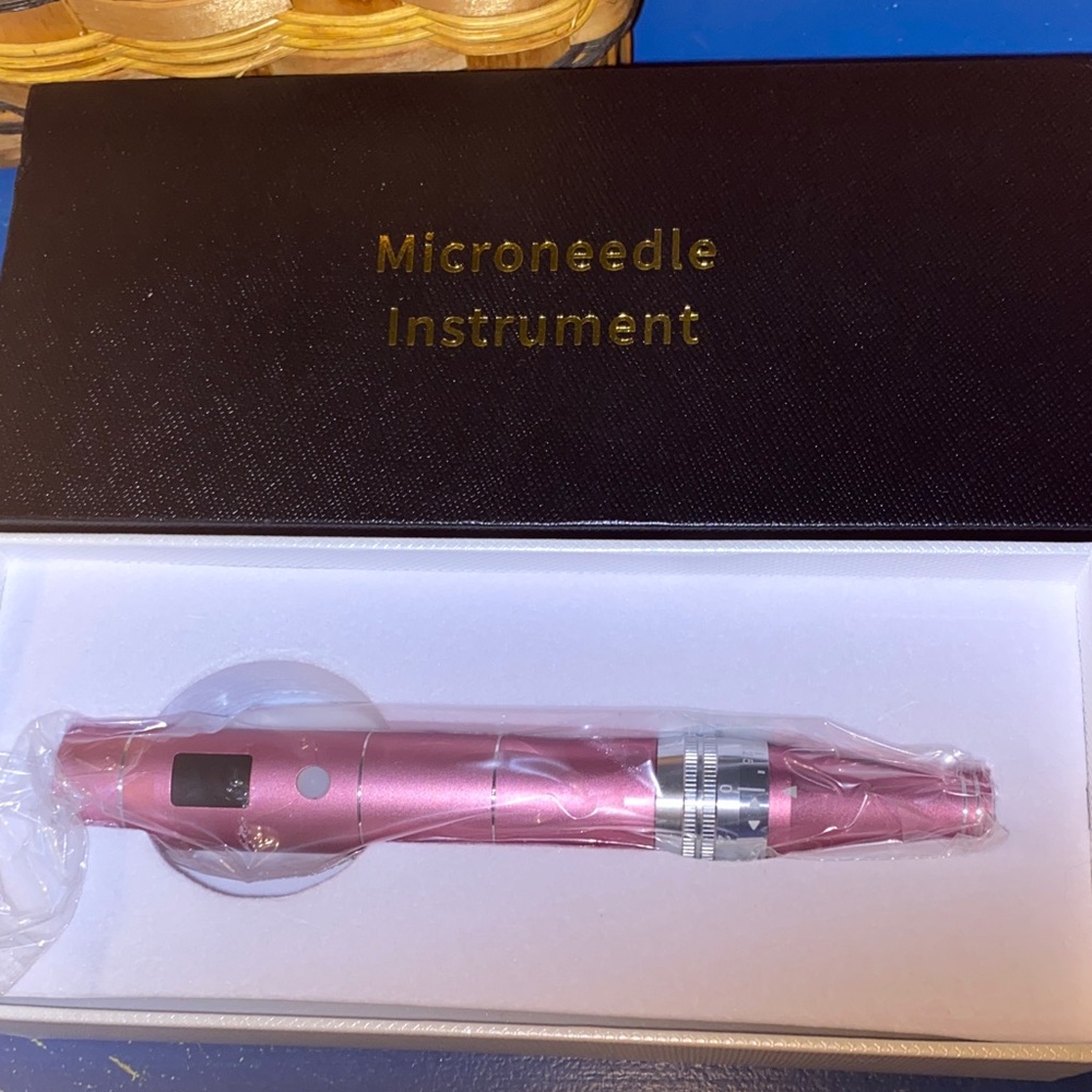 Microneedle Instrument Pink
